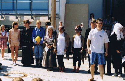 Jugend probt eine Szene